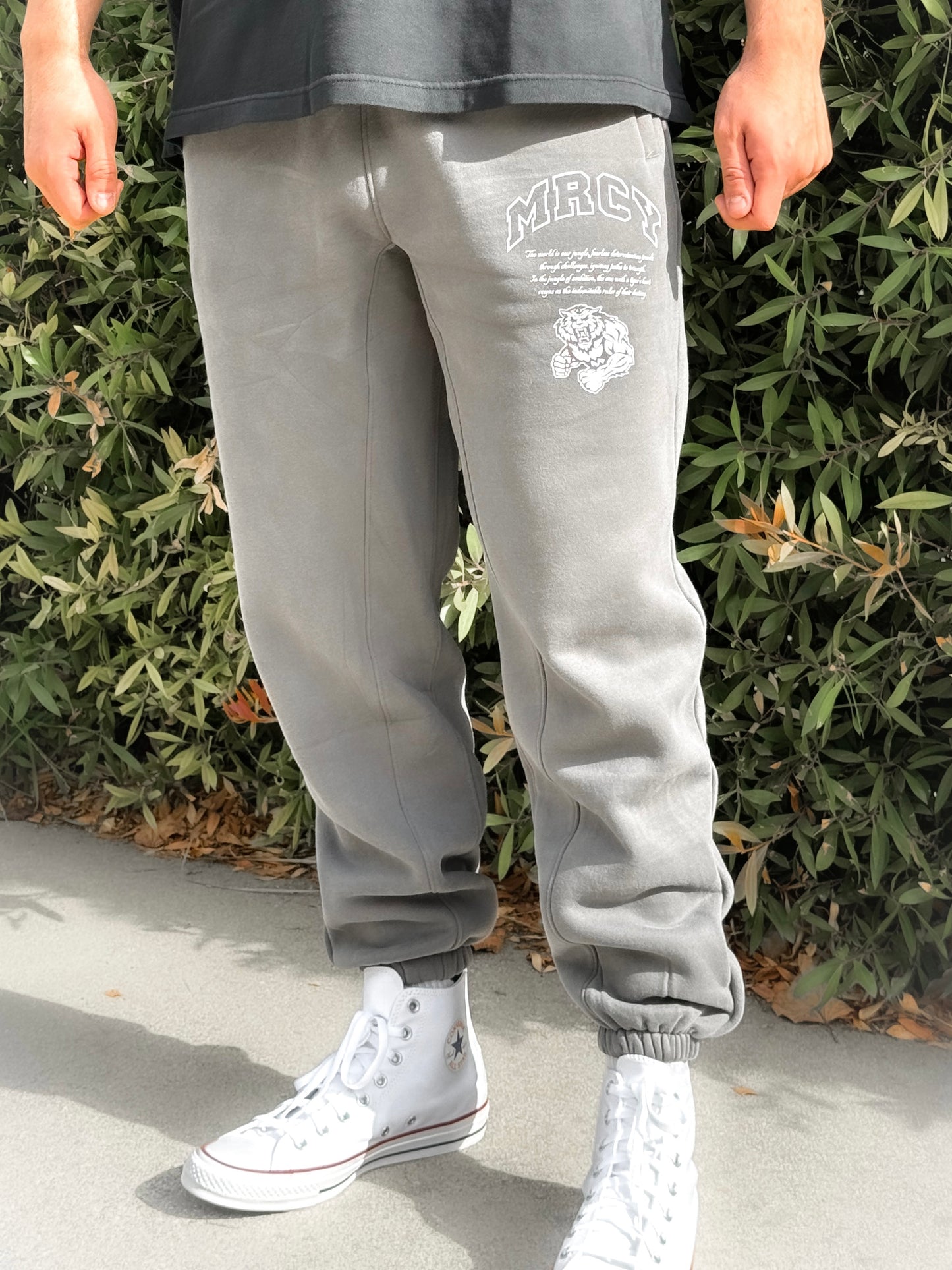 REGULAR FIT JUNGLE "DOMINATION" JOGGERS